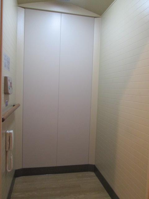 Other local. Home Elevator in