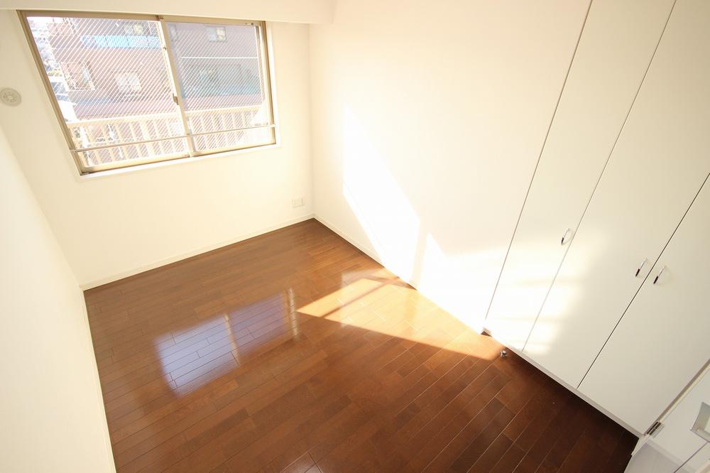 Non-living room. What room is also bright for the