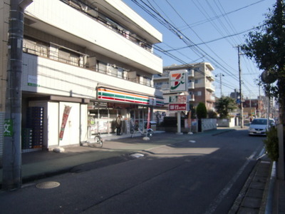 Convenience store. 246m to Seven-Eleven (convenience store)