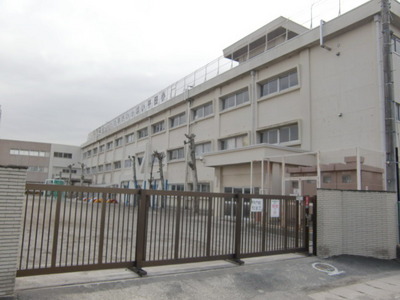 Primary school. Hirata 195m up to elementary school (elementary school)