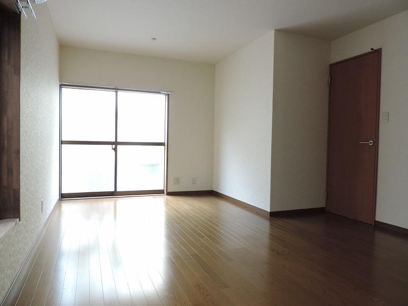 Non-living room. 1 Kaiyoshitsu 10 Pledge