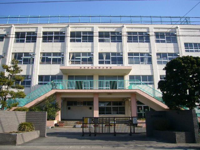 Primary school. 1238m to Ohno elementary school