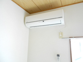 Other Equipment.  ☆ It has been installed one air conditioning