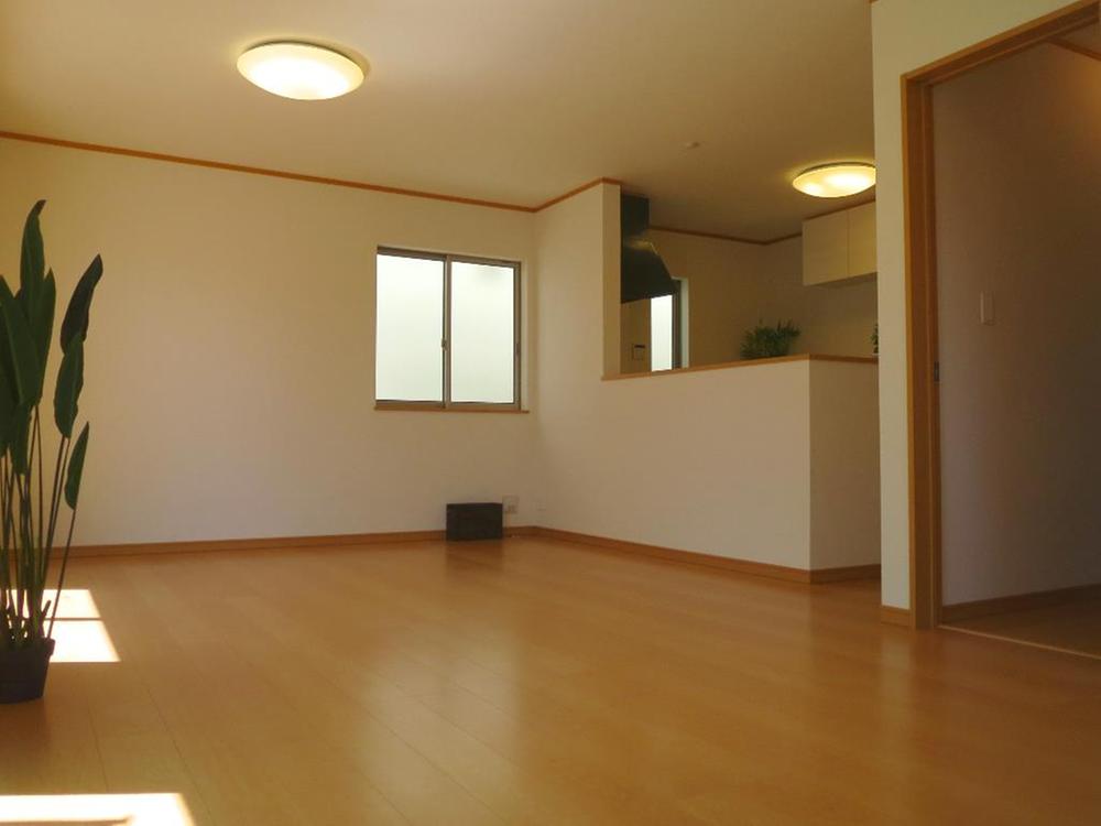 Same specifications photos (living). (A Building) same specification
