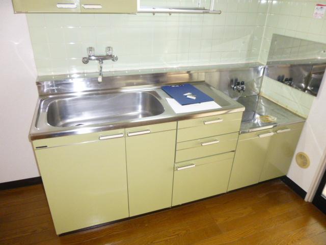 Kitchen. In gas stove installation Allowed, Sink also is spread