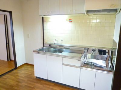 Kitchen. 2-neck is a gas stove can be installed kitchen