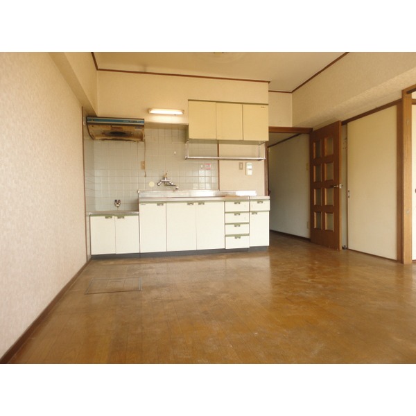 Ichikawa City, Chiba Prefecture Gyotokuekimae 1