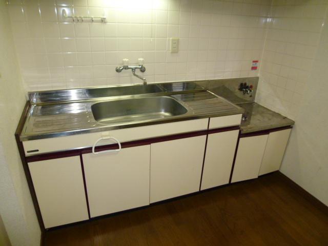 Kitchen. Spread of the kitchen two-burner gas stove is installed Allowed