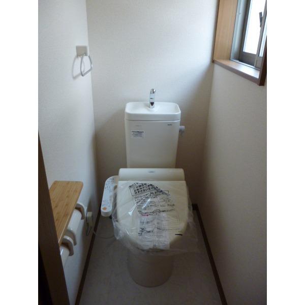 Toilet. Example of construction