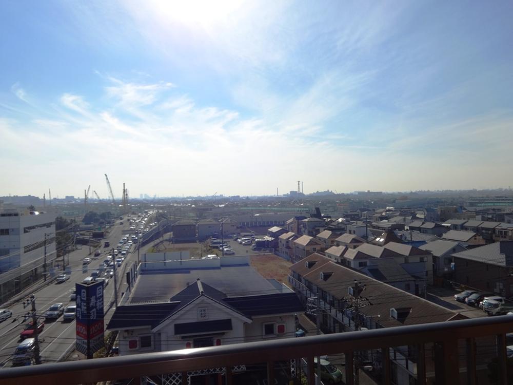 View photos from the dwelling unit. View from the local site (November 2013) Shooting