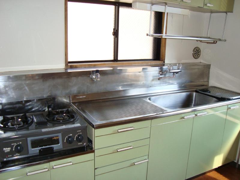 Other. It is very spacious kitchen ☆ You can put even dishwasher