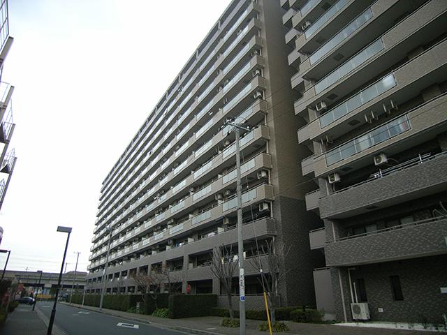 Local appearance photo. 259 units large-scale apartment