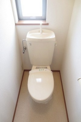 Toilet. With window, Ventilation good.