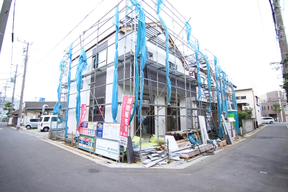 Local photos, including front road. Exterior Photos