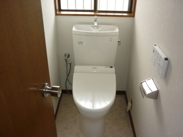 Toilet