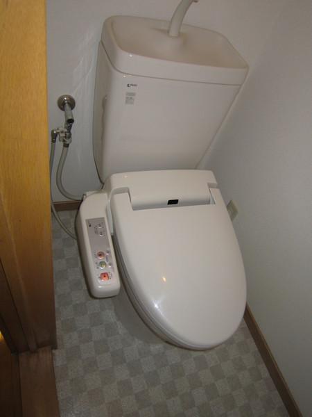 Toilet