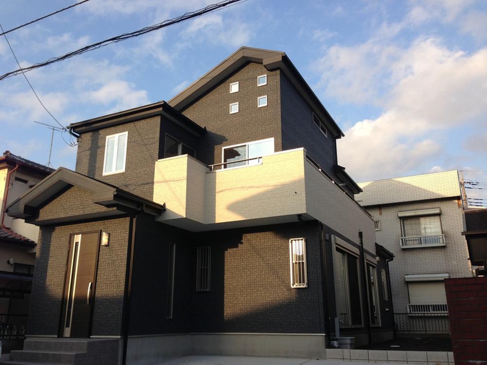 Building plan example (exterior photos). We offer a rich plan. I'd love to, Please consult! Ground improvement costs to the plan example building price ・ It includes residential land outside the connection costs. Building plan example building price 17.1 million yen building area 99.18m2