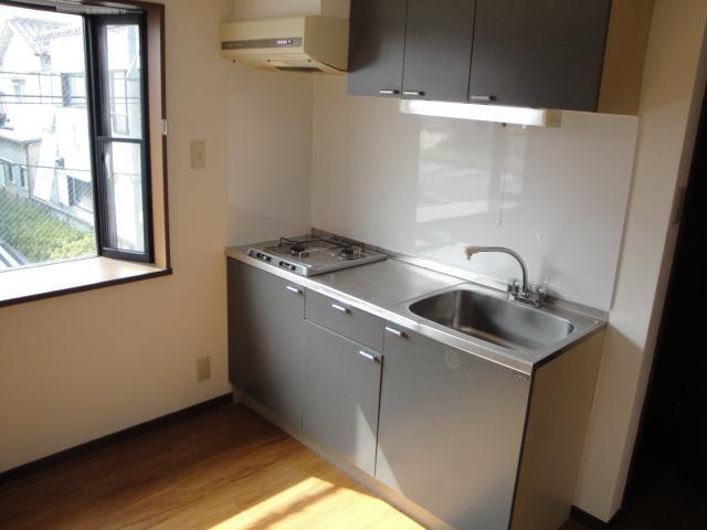 Kitchen. Popular two-burner system Kitchen. 