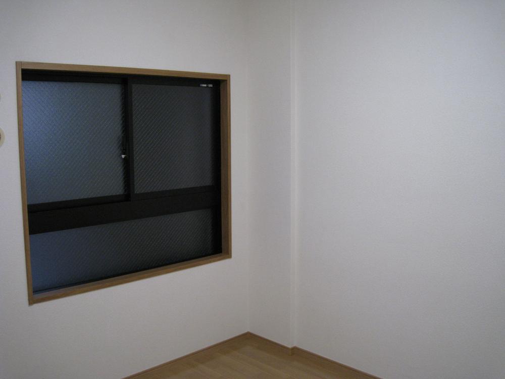 Non-living room. Indoor (12 May 2013) Shooting