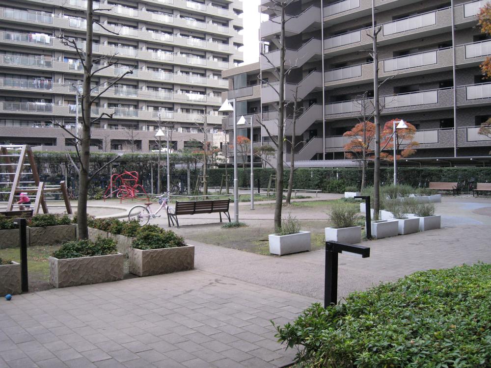 Other. The building back there is a park space, etc.