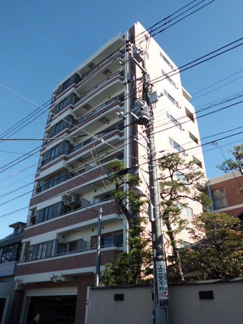 Local appearance photo. Local (12 May 2013) Shooting