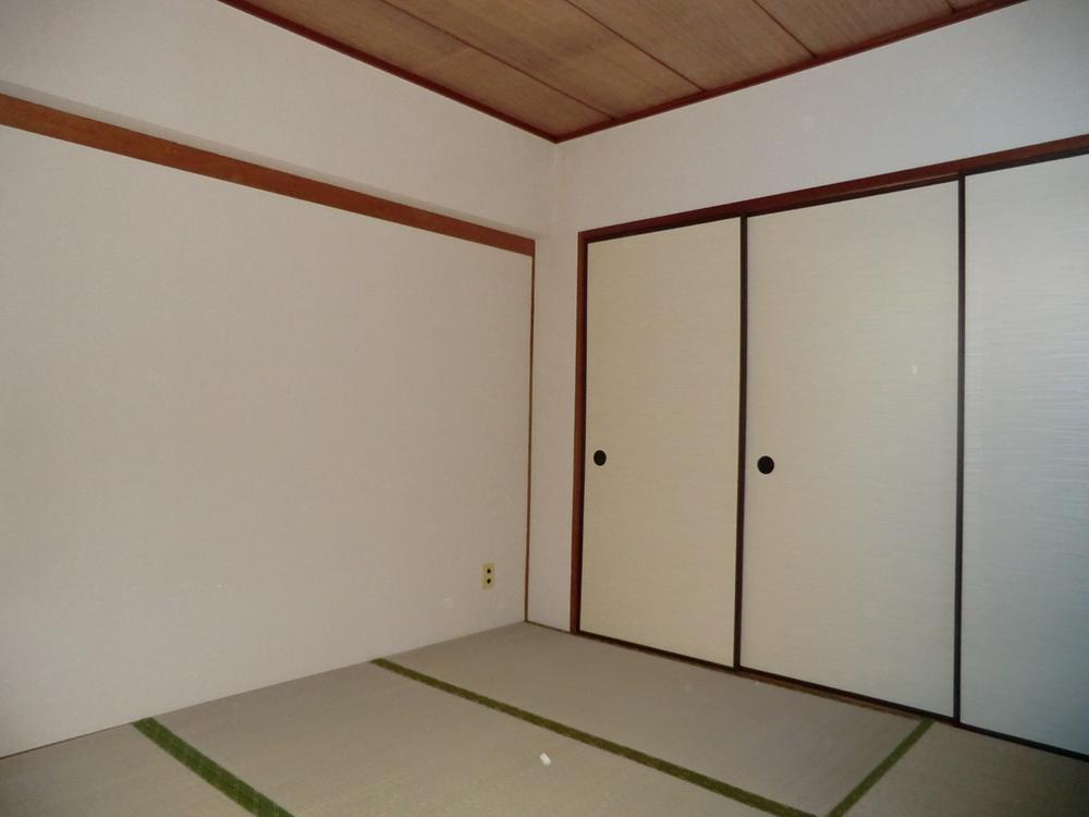 Non-living room. A closet Japanese-style room (12 May 2013) Shooting