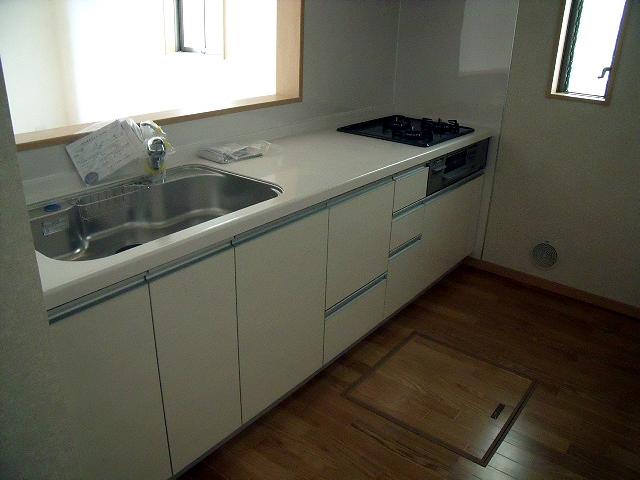 Same specifications photo (kitchen). Same specifications