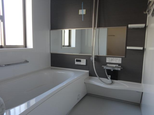 Bathroom. Building 3