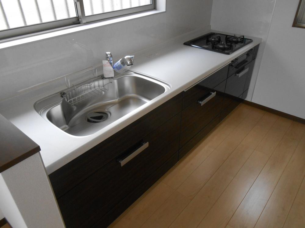 Kitchen. Indoor (10 May 2013) Shooting