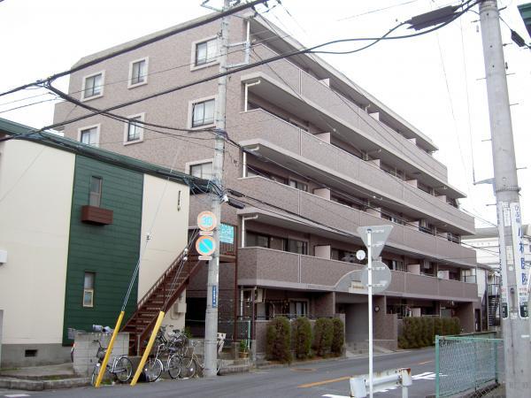 Local appearance photo