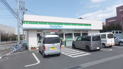 Convenience store. 165m to Family Mart (convenience store)