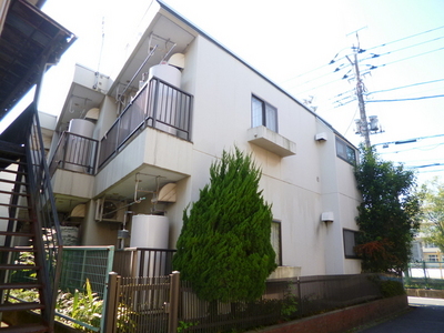 Building appearance. It is the appearance of the balcony side.