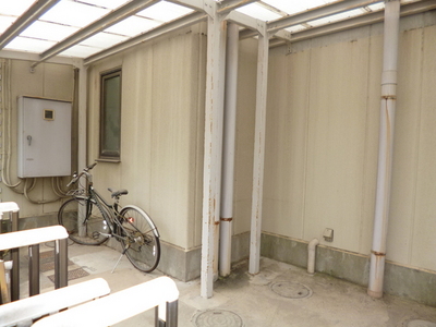 Other common areas. Bicycle shed.