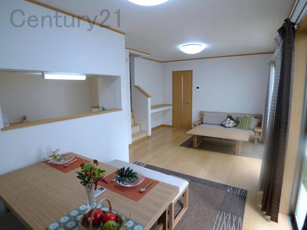 Living. 1 Building