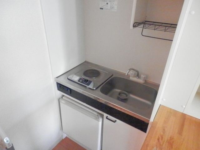 Kitchen. It comes with electric stove