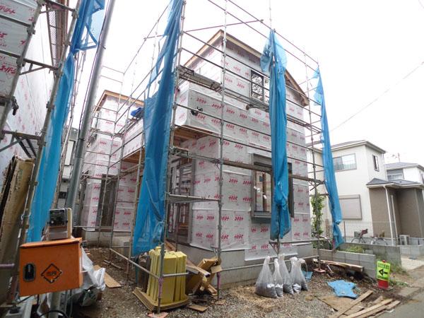 Local appearance photo. 1 Building
