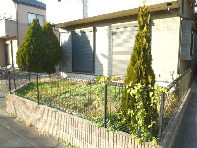 Local photos, including front road