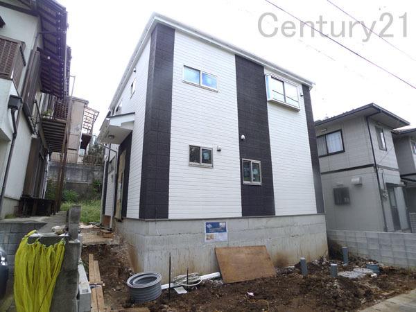 Local appearance photo. As the car is also small quiet residential area