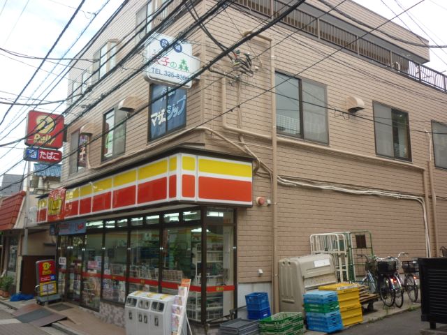 Convenience store. 140m until the Daily Yamazaki (convenience store)