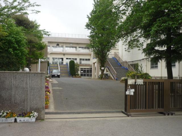 Primary school. Municipal Tsuruyubi 120m up to elementary school (elementary school)