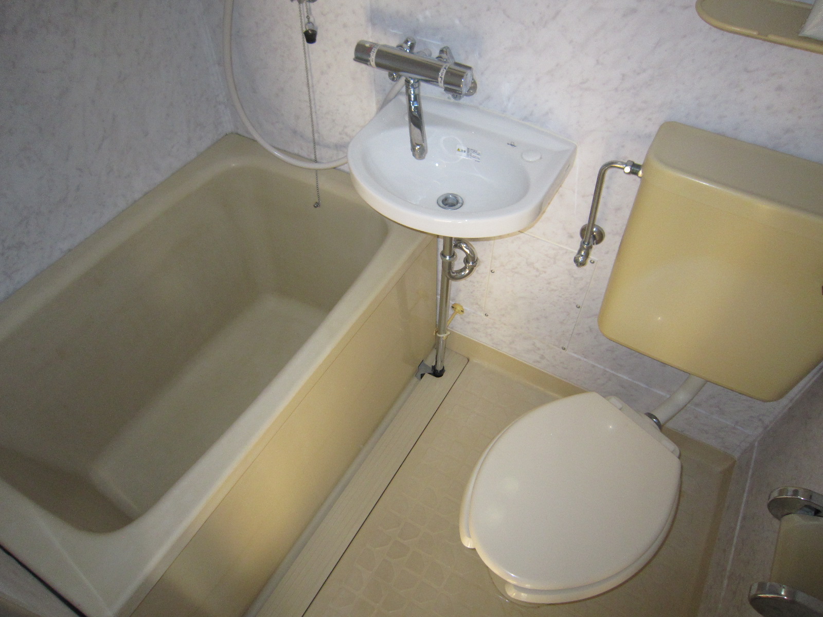 Bath. ☆ 3-point unit ☆