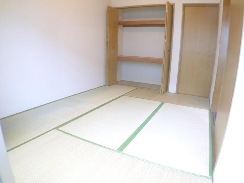 Other room space. Also comes with storage. 