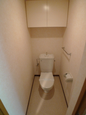 Toilet. Upper receiving ・ Yes outlet