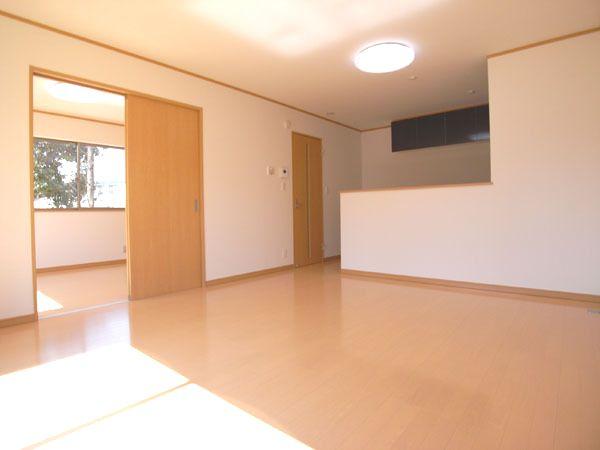 Same specifications photos (living). (B Building) same specification