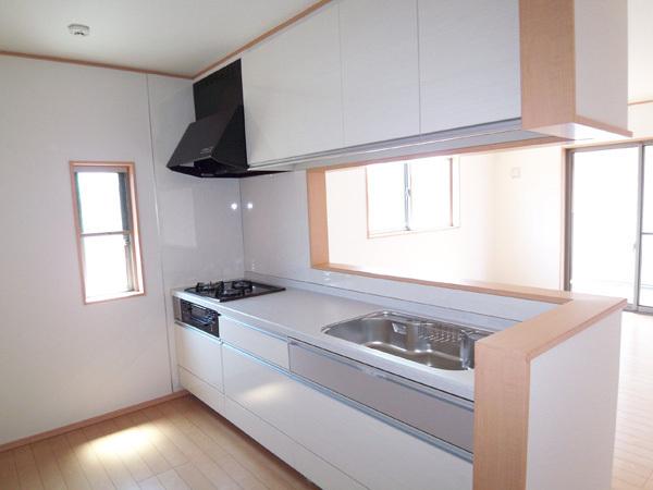 Same specifications photo (kitchen). It will be construction cases