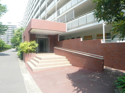 Entrance. Entrance hotel's slope easy street also stroller