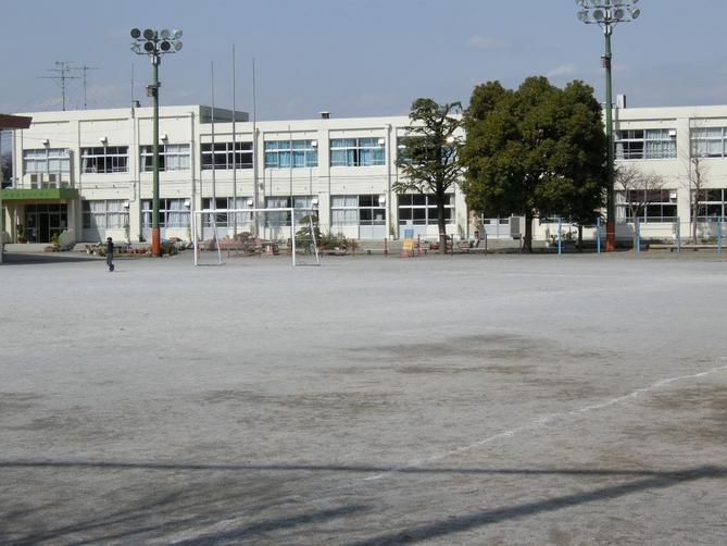 Primary school. 434m until Ichikawa City Kanno elementary school (elementary school)