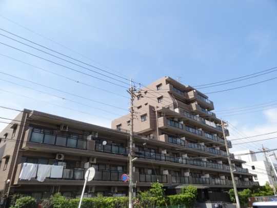 Local appearance photo. Building appearance (1)