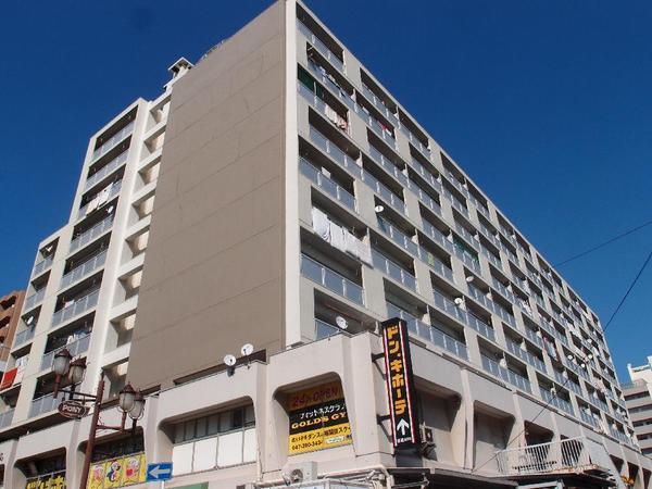 Local appearance photo. Local (11 May 2013) Shooting