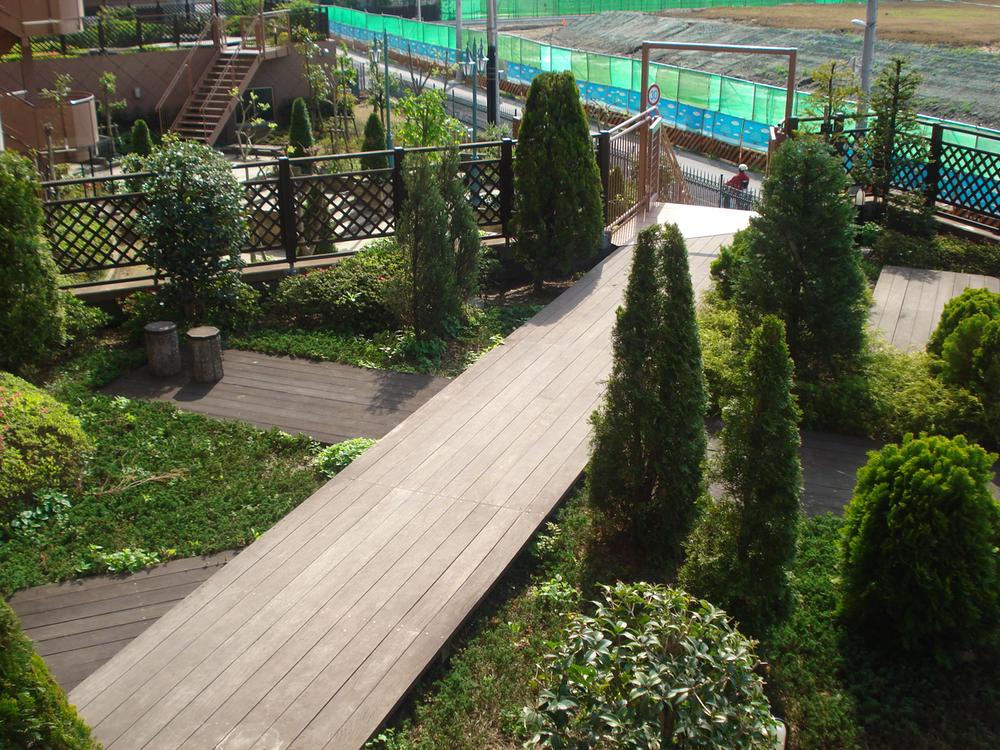 Other common areas. Common area courtyard